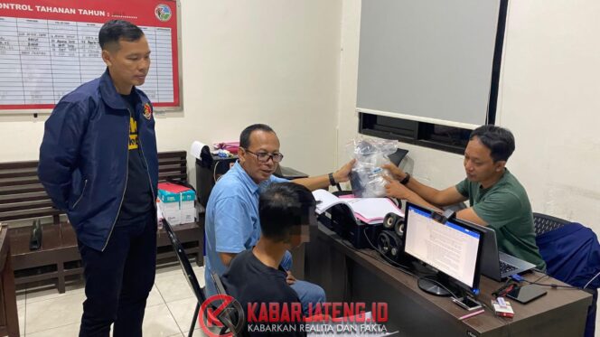 
					Polresta Banyumas Tangkap Pengedar Narkoba, Sita Lebih dari 45 Gram Barang Bukti