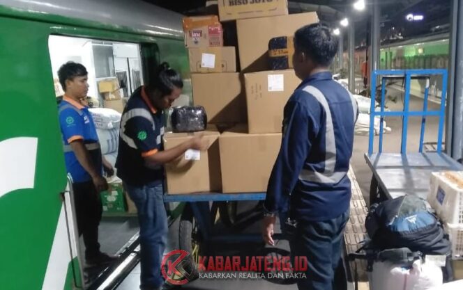 
					KAI Daop 5 Dorong Ekonomi Kerakyatan, 12,9 Juta Kilogram Barang Tercatat Dikirim dan Diterima