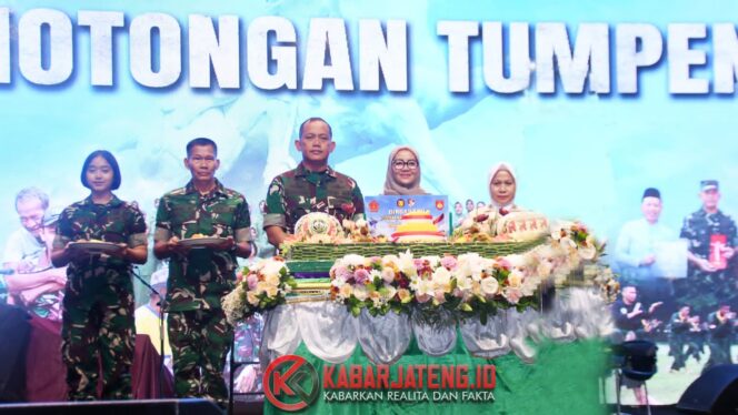 
					Semarak Syukuran HUT ke-75 Kodam IV/Diponegoro, Pangdam Beri Penghargaan dan Tiket Umrah