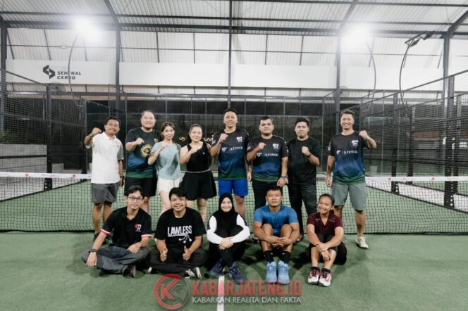 
					PBPI dan HIPMI Jateng Gelar Pertandingan Padel Persahabatan