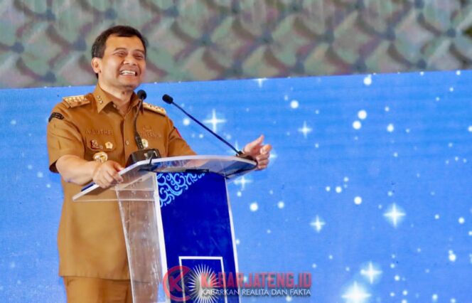 
					Ahmad Luthfi Ingatkan KKP Wujudkan Revitalisasi Tambak dan Pengembangan Nila Salin di Jateng