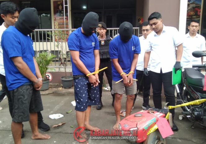 
					Polres Demak Tangkap Sindikat Pencuri Traktor, Beraksi 12 Kali dan Rugikan Petani
