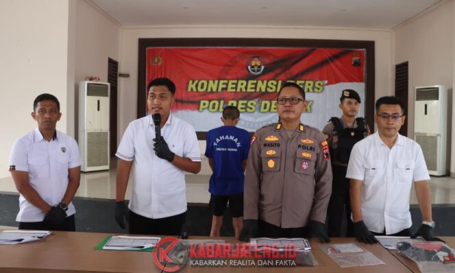 
					Polres Demak Tangkap Komplotan Curanmor, Dua Pelaku Diamankan, Tiga Buron