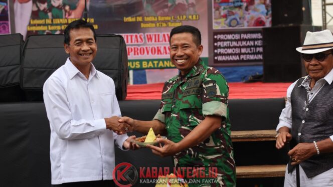 
					Sinergi TNI dan UMKM di HUT Ke-80: Ajak Warga Jaga Kondusifitas dan Tidak Mudah Terprovokasi
