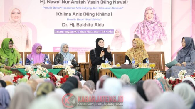 
					Perkuat Peran Ibu sebagai Madrasah Peradaban di Era Digital, Ning Nawal Ajak Perempuan Hadapi Tantangan Zaman