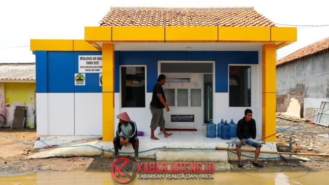 
					Pemprov Jateng Bangun Enam Instalasi Desalinasi, Warga Pesisir Kini Lebih Mudah Akses Air Bersih