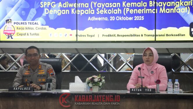 
					Polres Tegal dan Yayasan Kemala Bhayangkari Dorong Generasi Emas 2045 Lewat Sosialisasi SPPG Adiwerna
