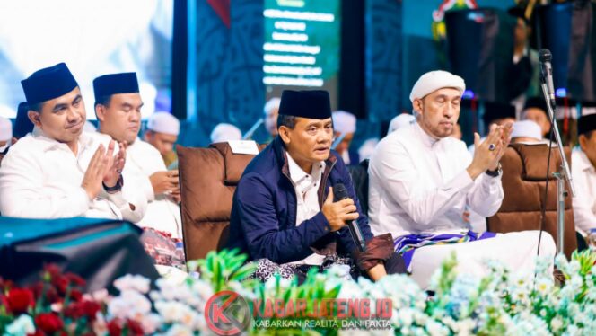 
					Gubernur Ahmad Luthfi Resmikan Program Beasiswa Santri dan Pengasuh Pesantren