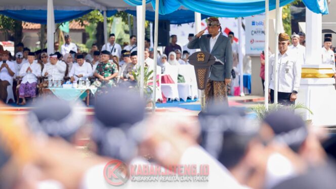 
					Gubernur Ahmad Luthfi dan Wakil Gubernur Taj Yasin Luncurkan Layanan Dokter Spesialis Keliling untuk Ribuan Pesantren