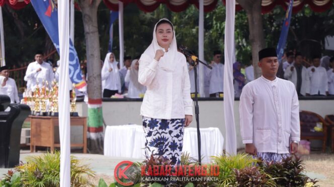 
					Bupati Brebes Ajak Santri Jadi Penggerak Pembangunan Daerah