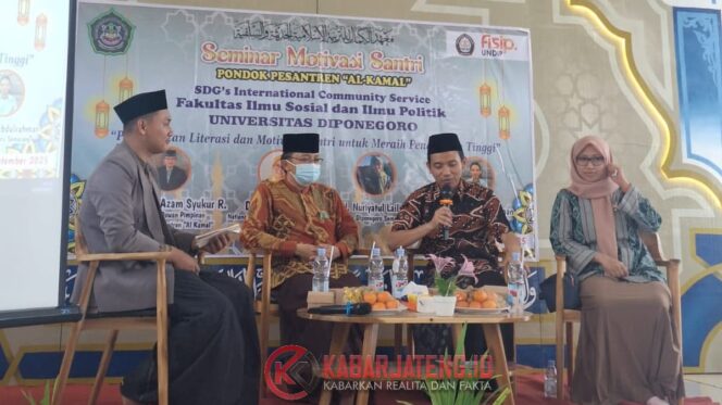 
					FISIP UNDIP Dorong Santri Berprestasi dan Siap Kuliah ke Luar Negeri Lewat Program “Pesantren Obah”