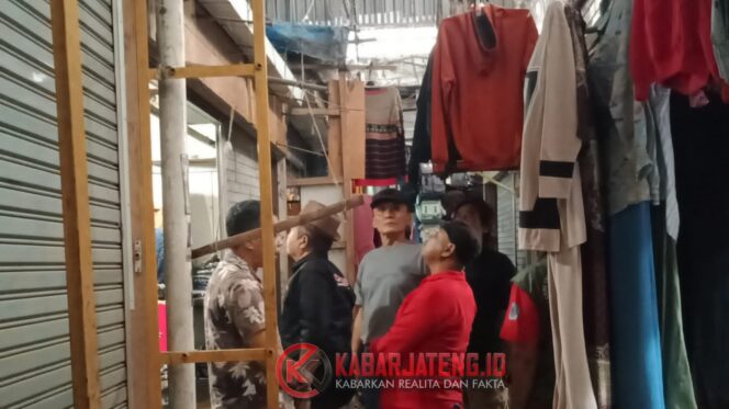
					Kondisi Pasar Induk Bumiayu Memprihatinkan, Warga dan Aktivis Desak Pemkab Brebes Segera Bertindak