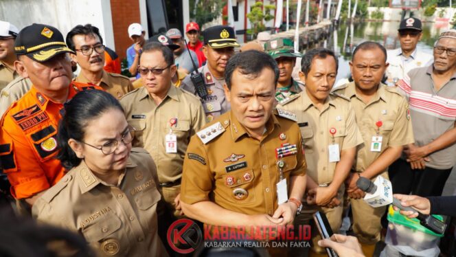 
					Antisipasi Banjir dan Curah Hujan Tinggi, Gubernur Ahmad Luthfi Koordinasi dengan BNPB Lakukan Modifikasi Cuaca