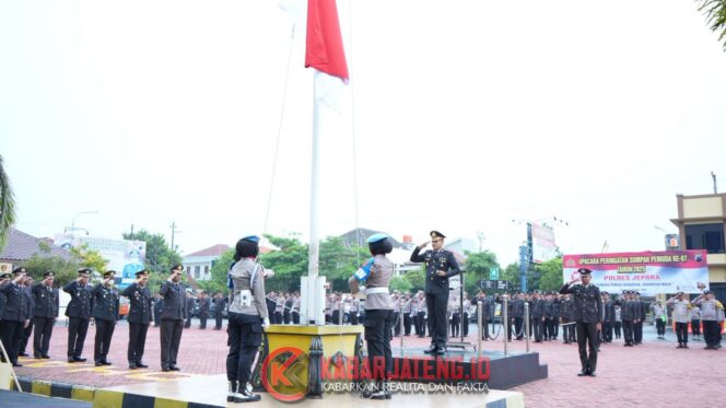 
					Polres Jepara Gelar Upacara Hari Sumpah Pemuda ke-97 Tahun 2025, Teguhkan Semangat Persatuan dan Pengabdian