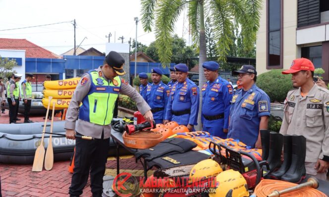 
					Polres Jepara Gelar Apel Kesiapsiagaan Hadapi Musim Hujan Ekstrem