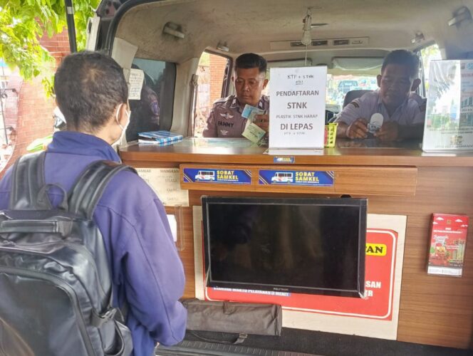 
					SAMSAT Keliling Ringankan Beban Warga, Hadir Dekat dengan Masyarakat