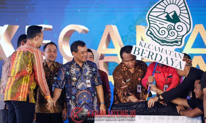 
					Gubernur Ahmad Luthfi: Kecamatan Berdaya Harus Nyata dan Memberi Dampak ke Masyarakat