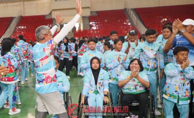 
					Kontingen Popnas XVII dan Peparpenas XI Jateng Dilepas, Bidik Tiga Besar dan Juara Umum