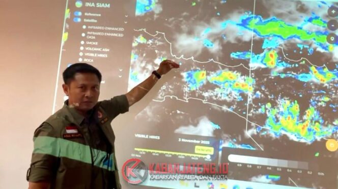 
					Rekayasa Cuaca Kurangi 70 Persen Intensitas Hujan, BMKG Ingatkan Waspadai Puncak Musim Penghujan November-Desember 2025