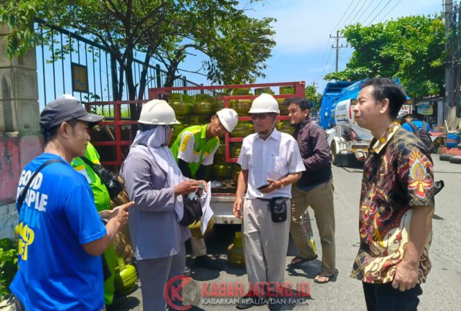 
					Pertamina dan Pemprov Jateng Salurkan 4.500 Tabung LPG 3 Kg ke Daerah Terdampak Banjir
