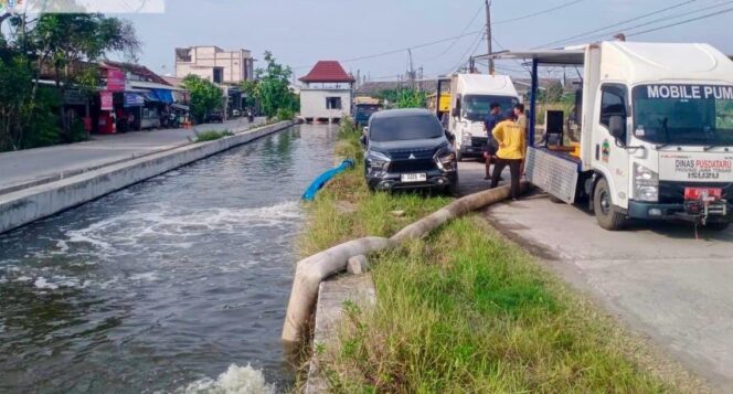 
					Pompa Air Pemprov Jateng Dialihkan ke Sayung Setelah Banjir Semarang Mulai Surut