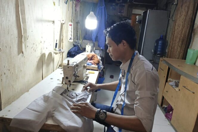 
					Dari Ngamen hingga Jadi Penjahit Profesional: Kisah Inspiratif Arvin Tailor