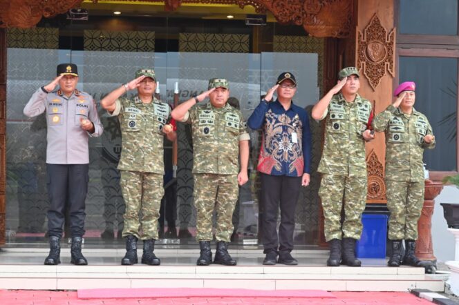 
					Rangkaian Kunjungan Wapres RI di Jawa Tengah Berjalan Kondusif, Kasdam IV/Diponegoro Pastikan Pengamanan Optimal