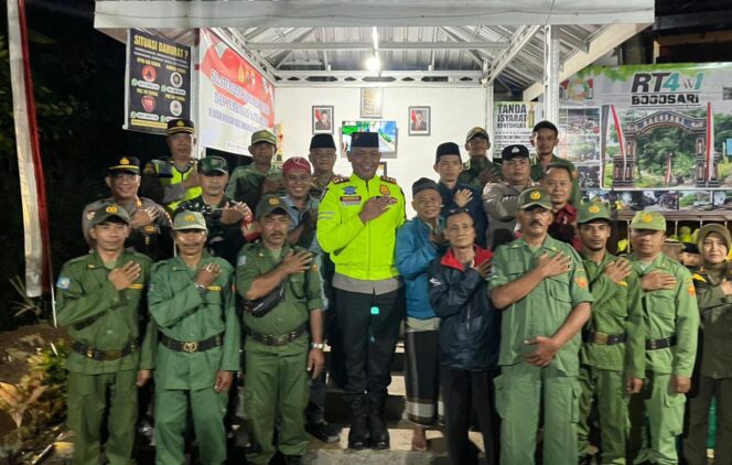 
					Kapolres Kendal Aktifkan Kembali Satkamling di Desa Tambahrejo, Wujudkan Keamanan Berbasis Warga