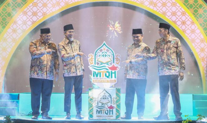 
					Sekda Jateng Buka MTQH XXXI di Tegal, Ajak Masyarakat Jadikan Al-Qur’an dan Hadis Sebagai Pedoman Hidup