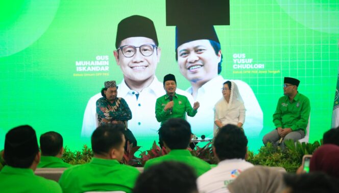 
					DPW PKB Jateng Gelar Tasyakuran Gelar Pahlawan: Gus Yusuf Sebut Kiai Kholil Bangkalan Guru Segala Guru, Gus Dur Guru Bangsa