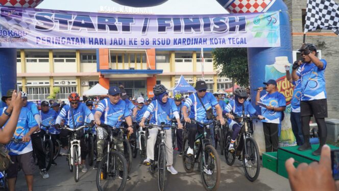 
					RSUD Kardinah Ajak Masyarakat Hidup Sehat, Ridho dan Edi Pulang Bawa Hadiah Motor dari Gowes Kardinah