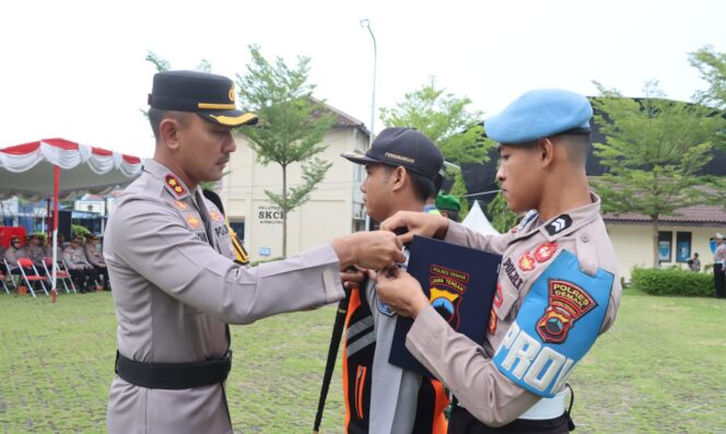
					Polres Demak Gelar Apel Operasi Zebra Candi 2025, Tegaskan Kesiapan Personel dan Sarpras