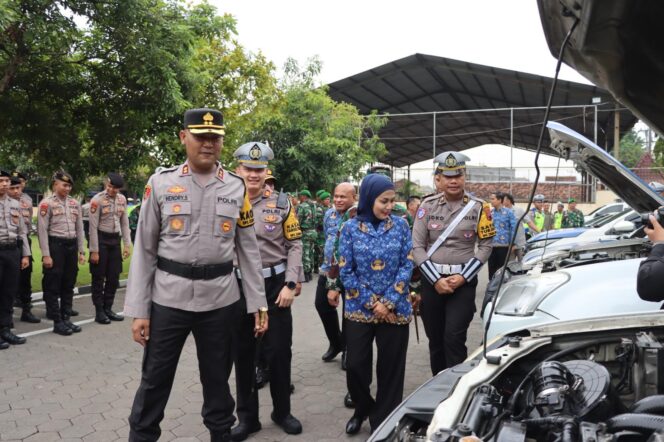 
					Operasi Zebra Candi 2025 di Kendal, Aparat Satukan Tekad Jaga Keamanan Jalan Raya