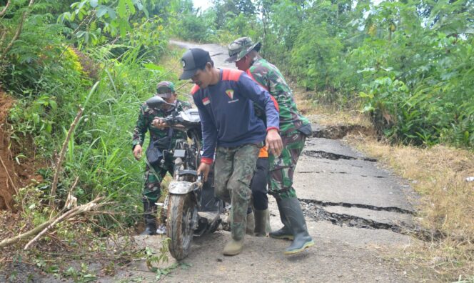 
					Kodam IV/Diponegoro Perkuat Dukungan Evakuasi Pasca Longsor di Pandanarum