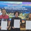 Kepala BPKAD Kota Semarang Tuning Sunarningsih (tengah) menghadiri kegiatan penandatanganan Berita Acara Rekonsiliasi (BAR) atas penyetoran pajak pusat periode Semester II Tahun 2024 | foto: KPP Pratama Semarang Tengah.