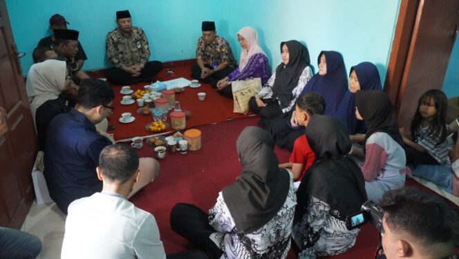 
					Wali Kota Tegal Kunjungi Rumah Duka, Harapkan Pelaku Segera Ditangkap dan Diproses Hukum