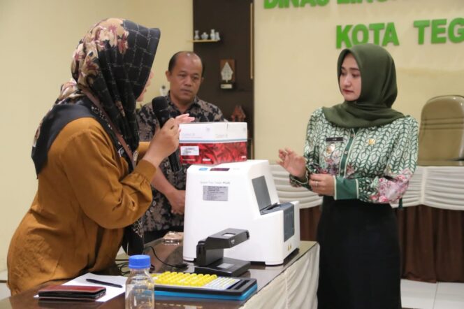 
					Tinjau Alat Uji Mikrobiologi Baru di DLH, Wawalkot: Pelayanan Kini Lebih Cepat dan Sesuai Standar Baku Mutu KLHK