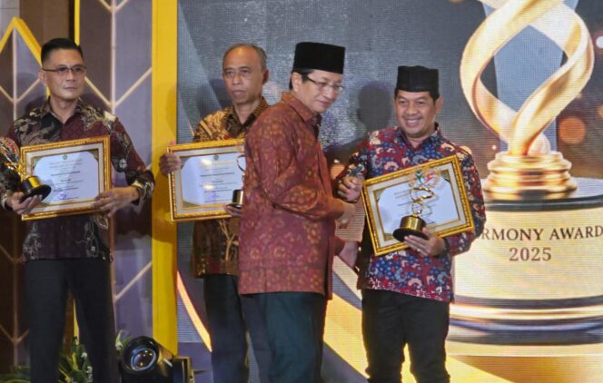 
					Semarang Raih Harmony Award, Dikukuhkan sebagai Kota Paling Harmonis se-Indonesia