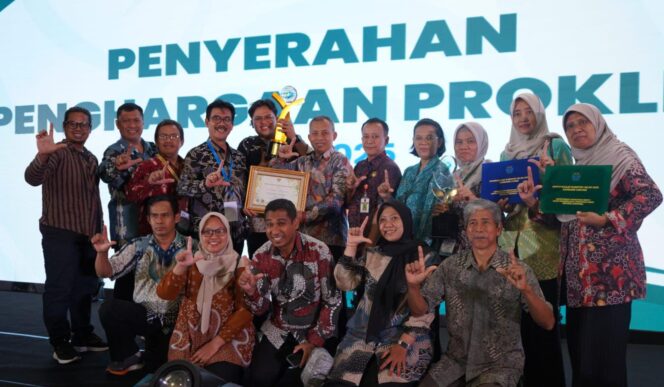 
					Kota Semarang Raih Tiga Penghargaan ProKlim 2025, Perkuat Komitmen Ketahanan Lingkungan