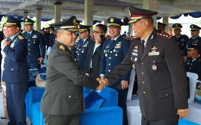 
					Kasdam IV/Diponegoro Ikuti Upacara Pelantikan Perwira Setukpa TNI AU Angkatan 33