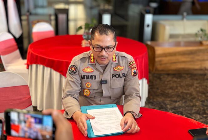 
					Polda Jateng Beri Sanksi PTDH kepada AKBP B setelah Terbukti Lakukan Pelanggaran Berat