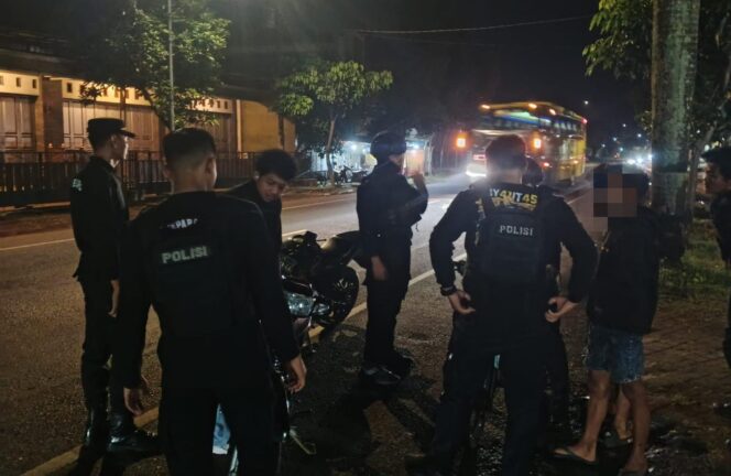 
					Polisi dan Warga Pecangaan Jepara Bersatu Bubarkan Aksi Balap Liar, Tujuh Motor Diamankan