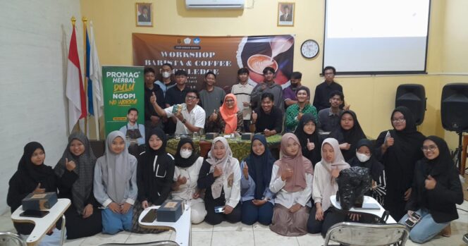
					Kegiatan Workshop Barista & Coffe PKBM Bangun Bangsa resmi digelar, 13-14 Desember 2025 | foto: Wahyu Hamijaya.