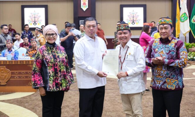 
					Serahkan Sertipikat Tanah Wakaf, Dirjen PPTR ATR/BPN Dorong Pembangunan Pesantren Al-Khoziny Lebih Tertata