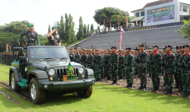 
					Kodam IV/Diponegoro Gelar Upacara Peringatan Hari Juang TNI AD 2025