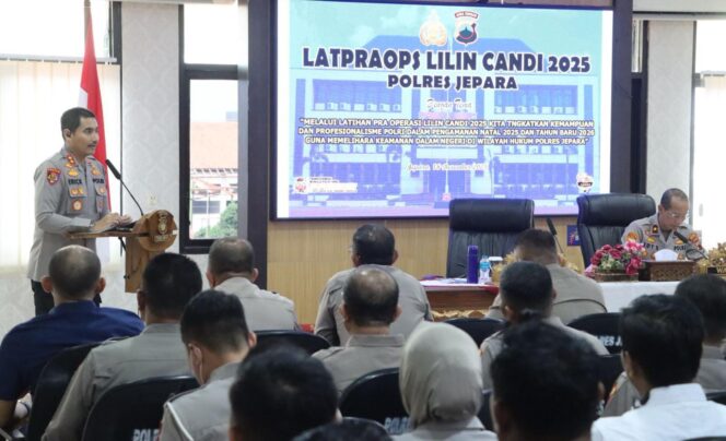 
					Polres Jepara Matangkan Pengamanan Nataru Lewat Lat Pra Ops Lilin Candi 2025