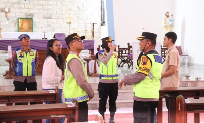 
					Pastikan Keamanan Natal 2025, Kapolres Magelang Kota Cek Kesiapan Gereja