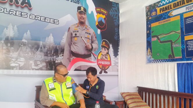
					Jaga Kondisi Fisik Personel, Subsatgas Dokkes Polres Brebes Lakukan Pemeriksaan Kesehatan di Pos Pam