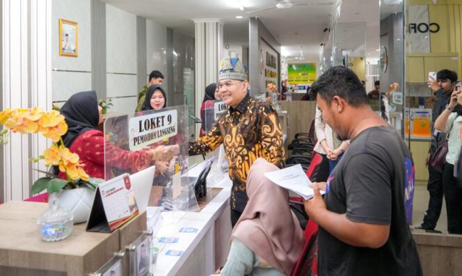 
					Dorong Peningkatan Mutu Layanan Pertanahan, Wamen Ossy Tekankan Kenyamanan Kantah bagi Publik