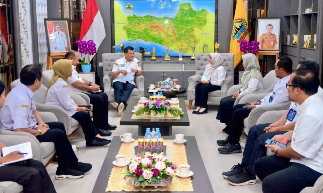 
					Stok Beras Aman hingga 2026, Bulog Diminta Serap Lebih Banyak Panen Petani Lokal